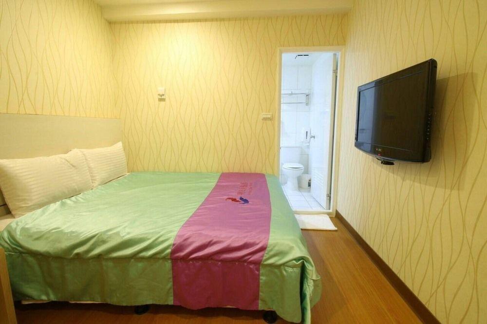 Tomorrow Hotel Taipei Bagian luar foto