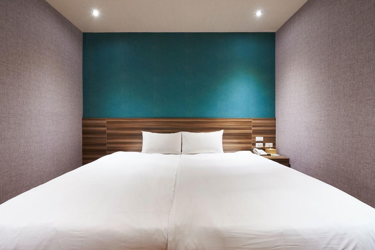 Tomorrow Hotel Taipei Bagian luar foto