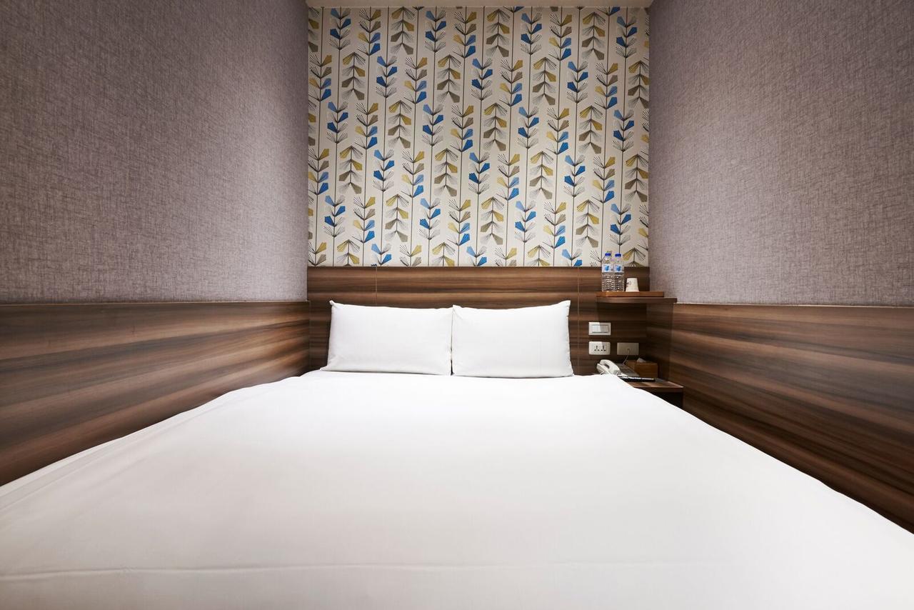 Tomorrow Hotel Taipei Bagian luar foto
