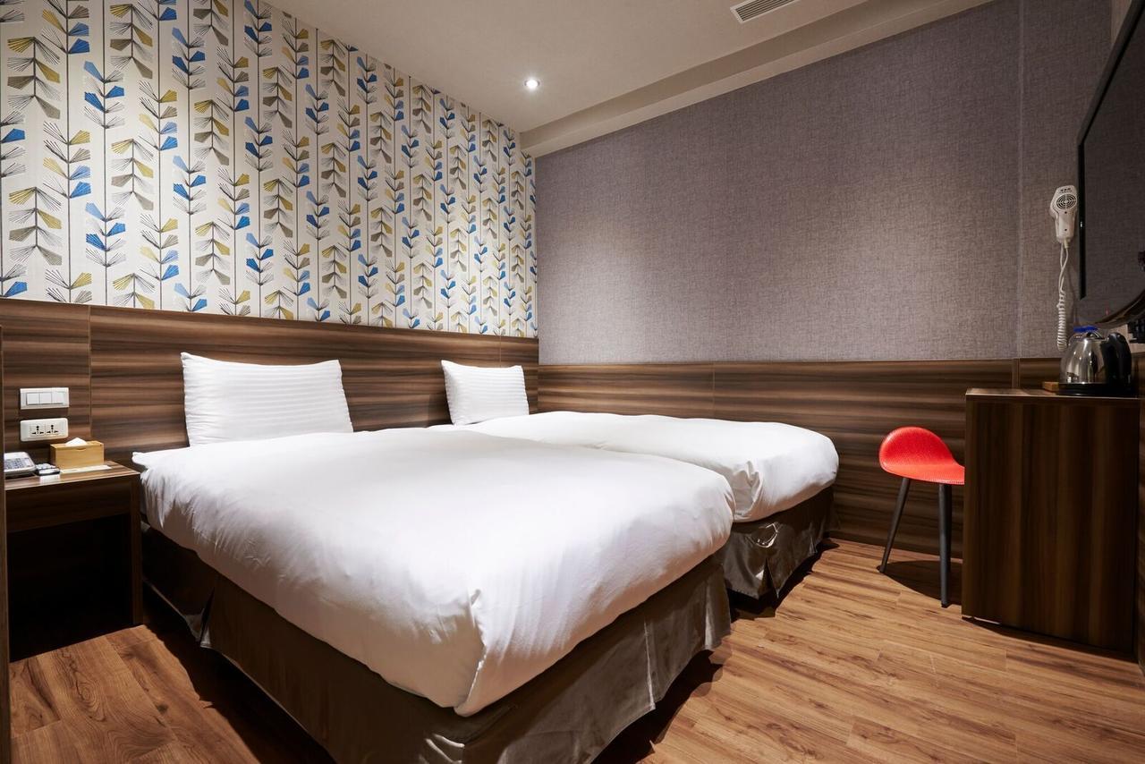 Tomorrow Hotel Taipei Bagian luar foto