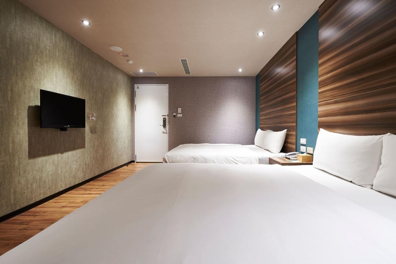 Tomorrow Hotel Taipei Bagian luar foto