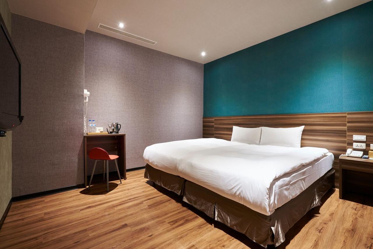 Tomorrow Hotel Taipei Bagian luar foto